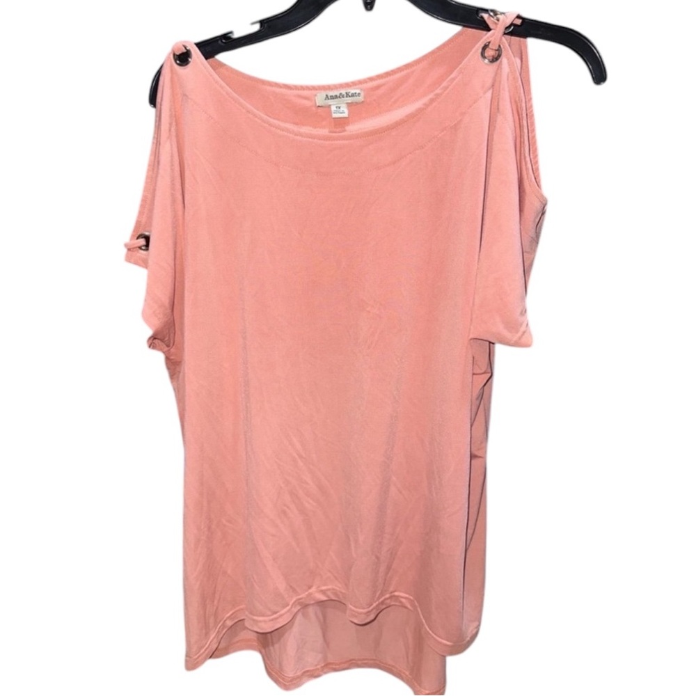 Women’s Ana & Kate top